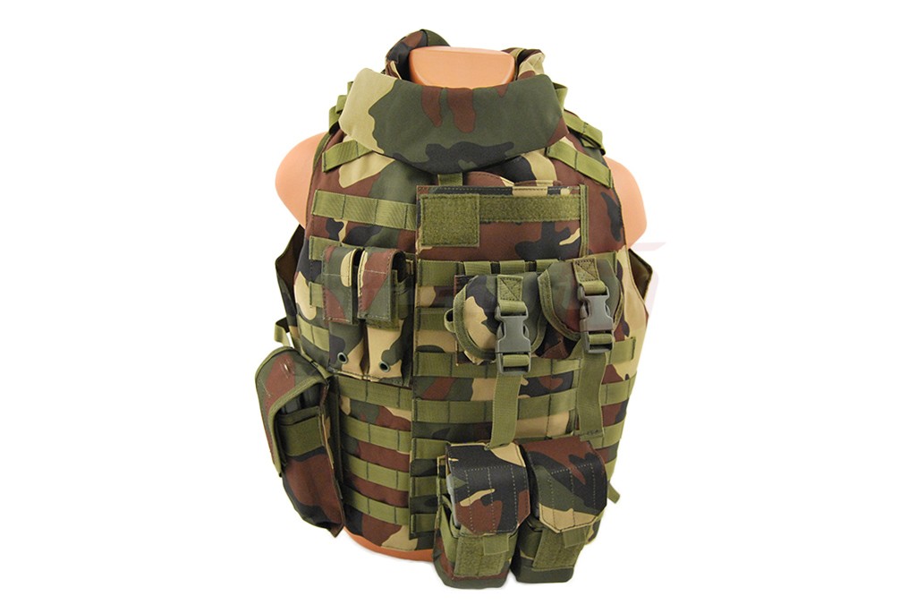 8Fields vesta tactica Interceptor Woodland