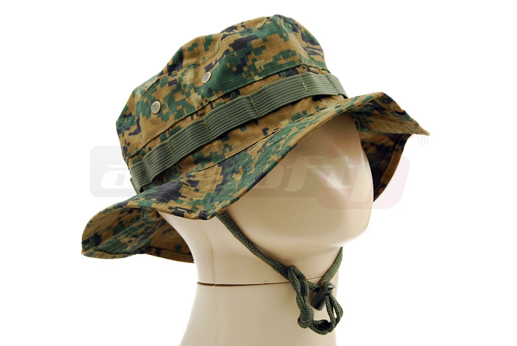 Invader Gear bonnie Digital Woodland M